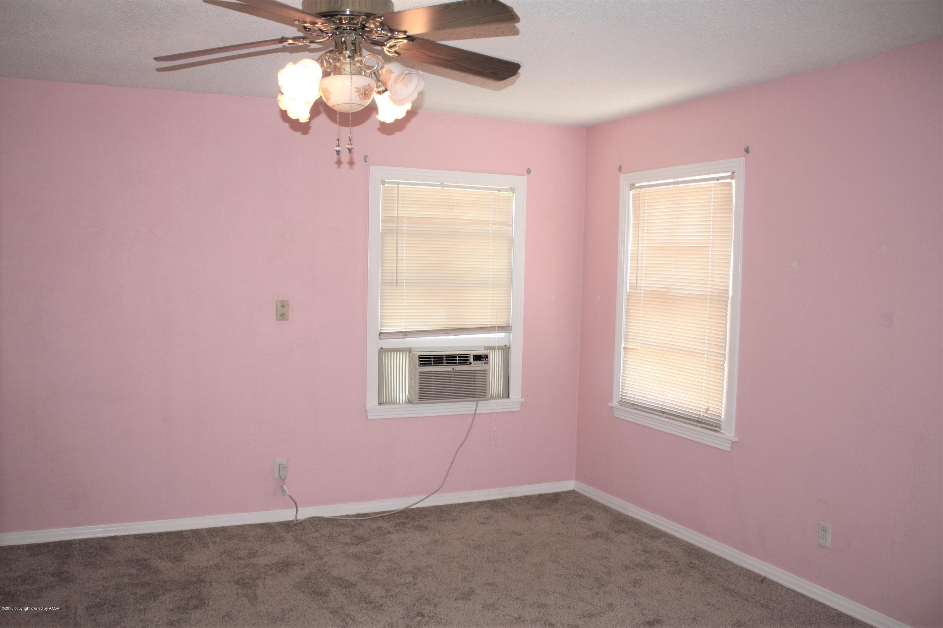 3613 South Hayden Street Amarillo, TX 79110 - Photo 9 of 13 IMG_2280