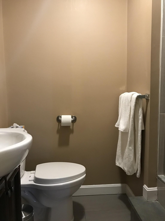 12-13 Bay State Road, Unit 3R Boston, MA 02215 - Photo 8 of 8