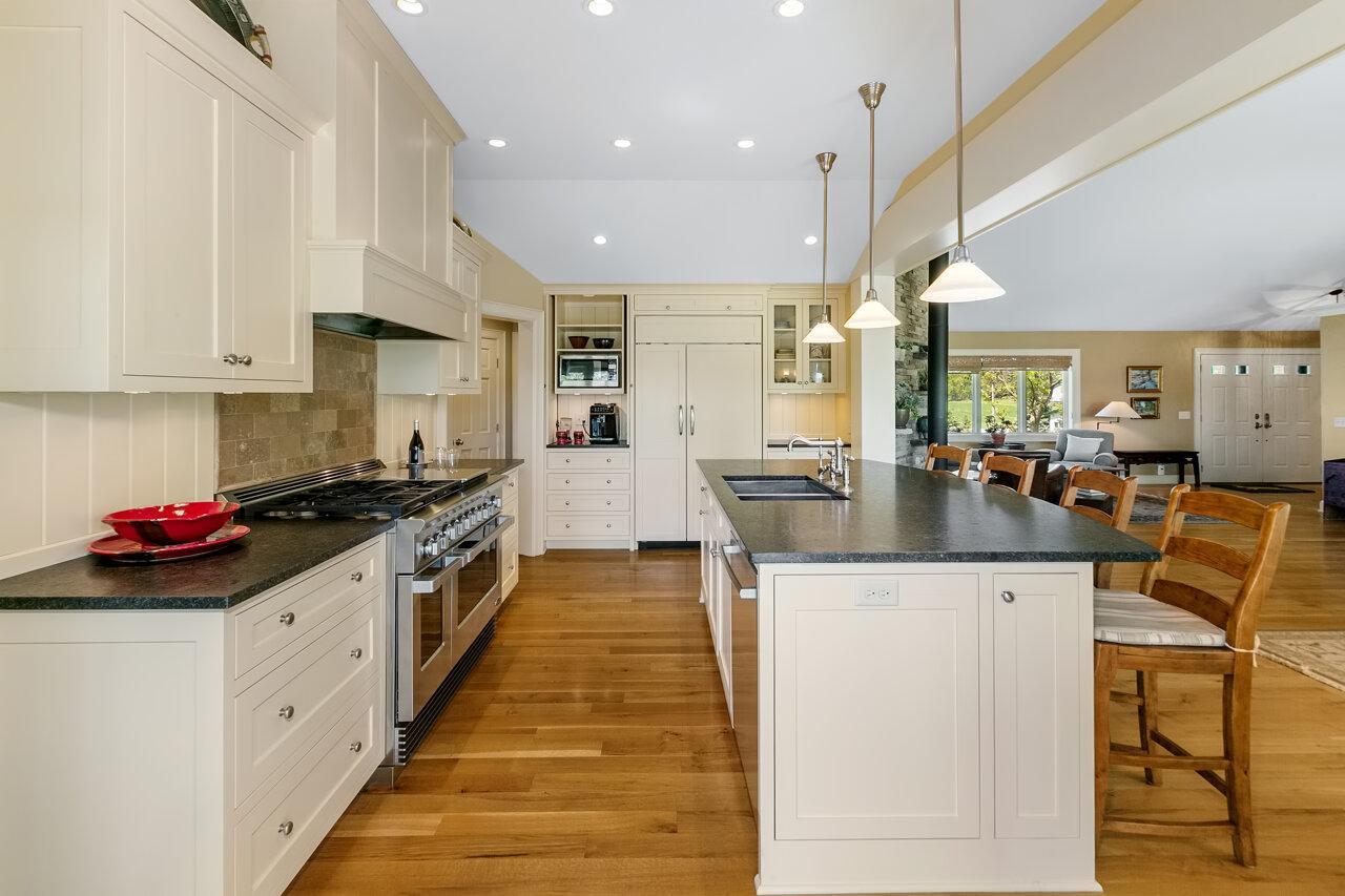2692 Becker Road Independence, MN 55359 - Photo 12 of 40 Gallery Image 12
