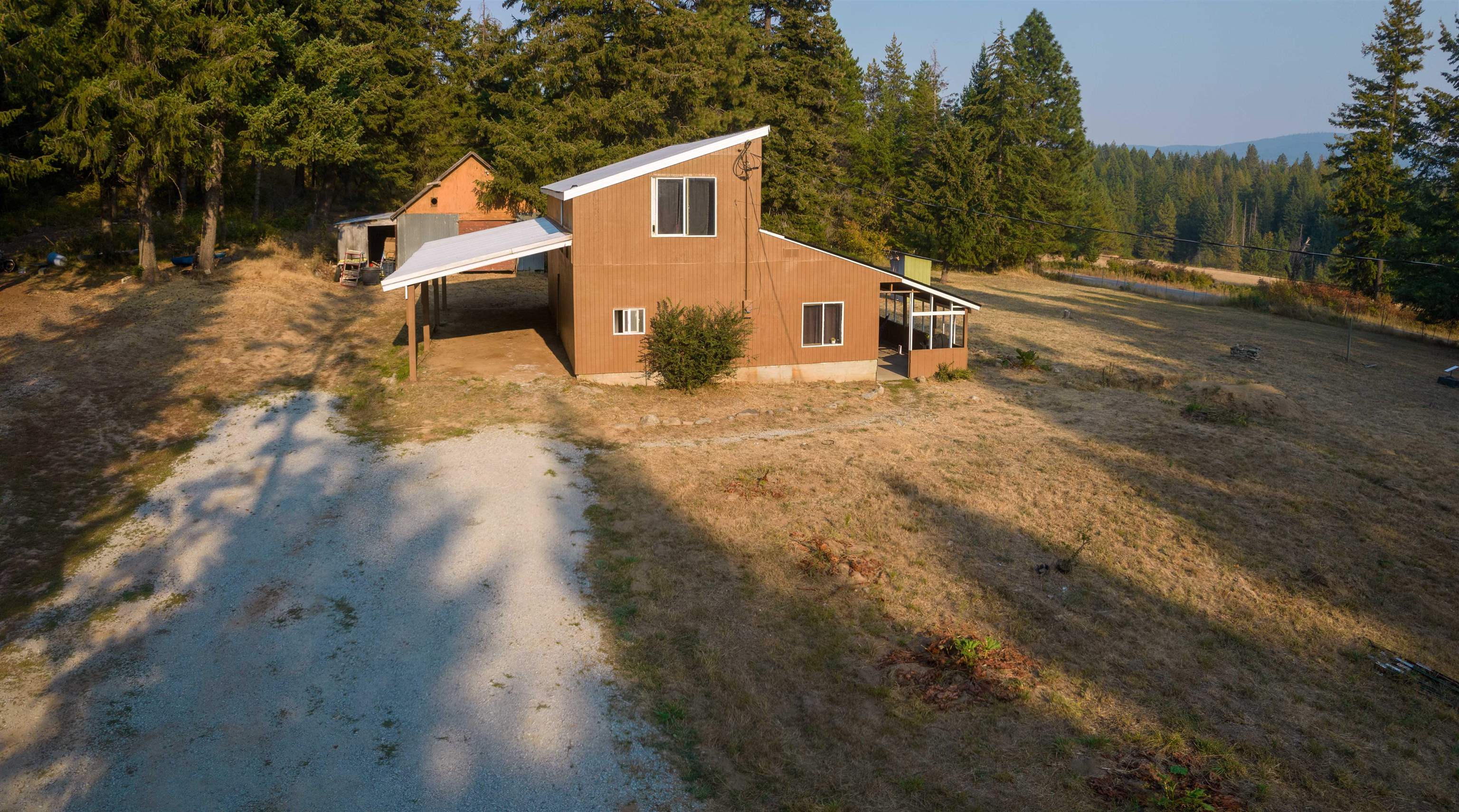 2521 North Willms Road Elk, WA 99009 - Photo 3 of 34