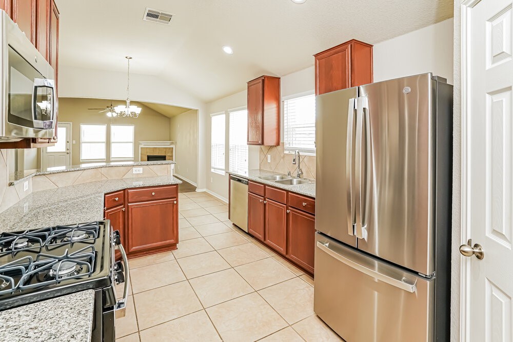 2527 Elm Crossing Trail Spring, TX 77386 - Photo 7 of 16