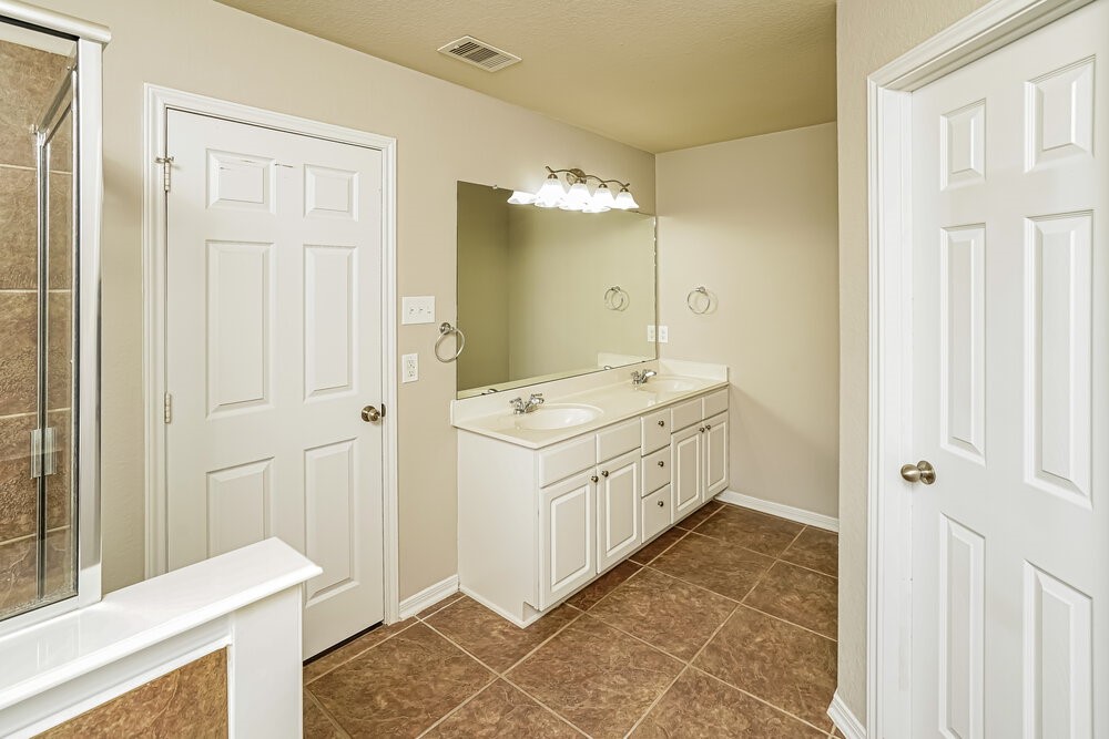 2527 Elm Crossing Trail Spring, TX 77386 - Photo 10 of 16