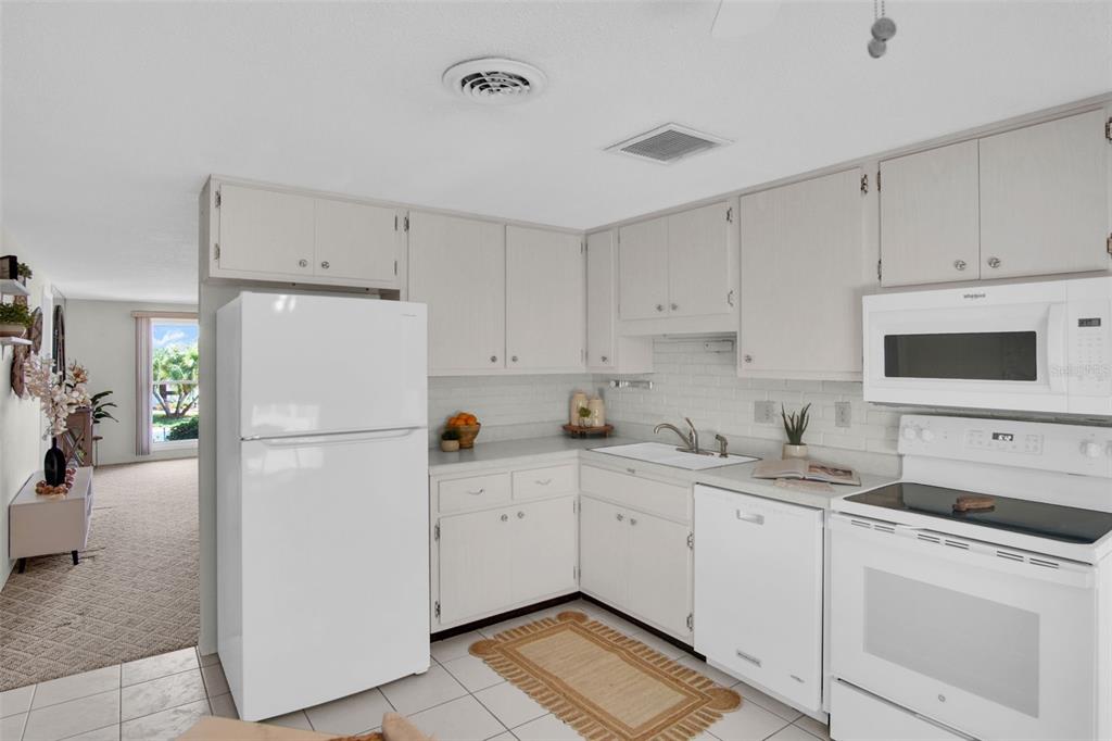 1009 Crane Court Dunedin, FL 34698 - Photo 9 of 63