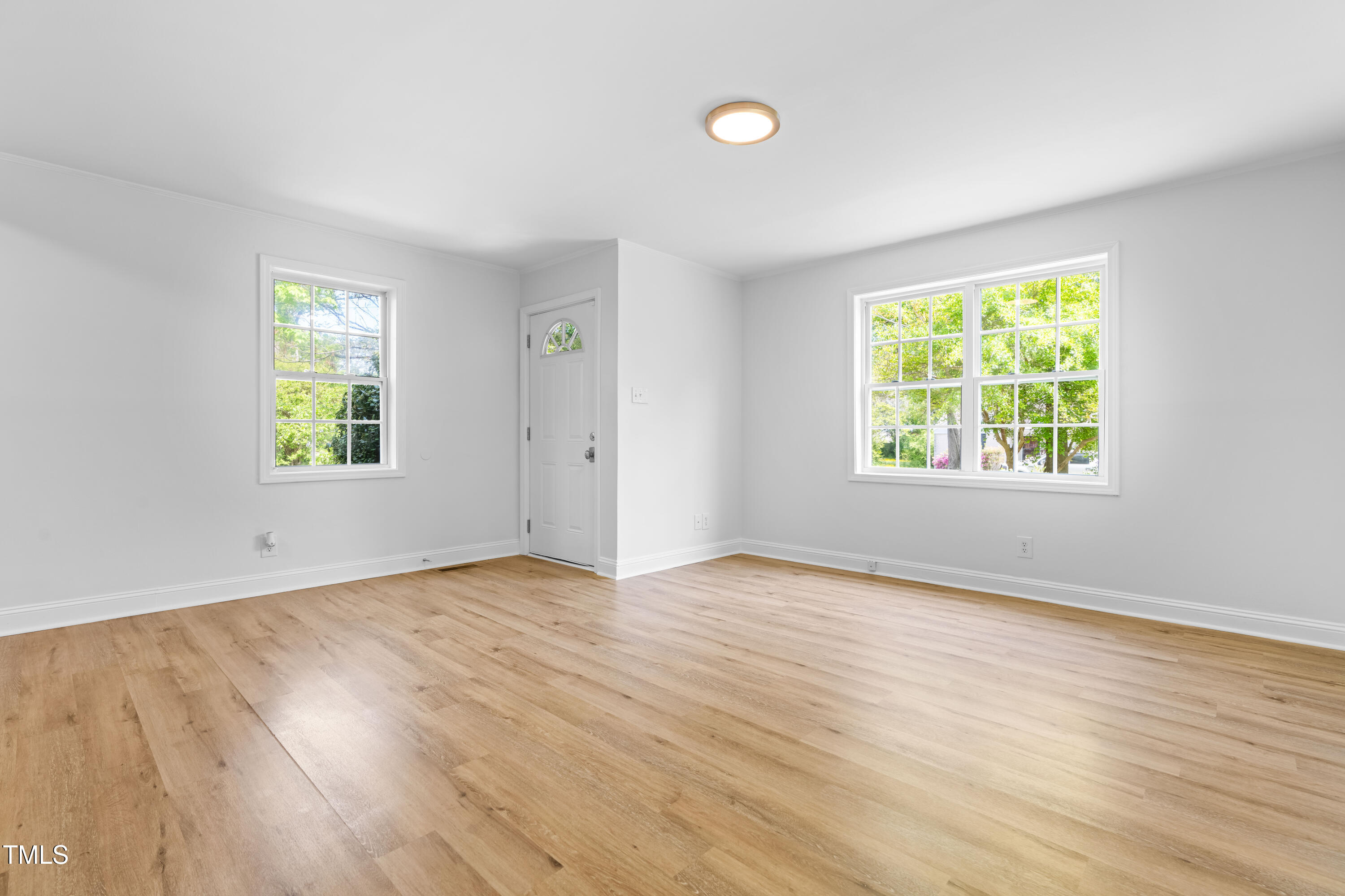 705 Hartford Road Raleigh, NC 27610 - Photo 8 of 24 DSC00406