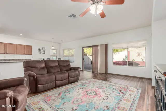 $2,200 | 206 West Hawaii Drive, Casa Grande, AZ 85122