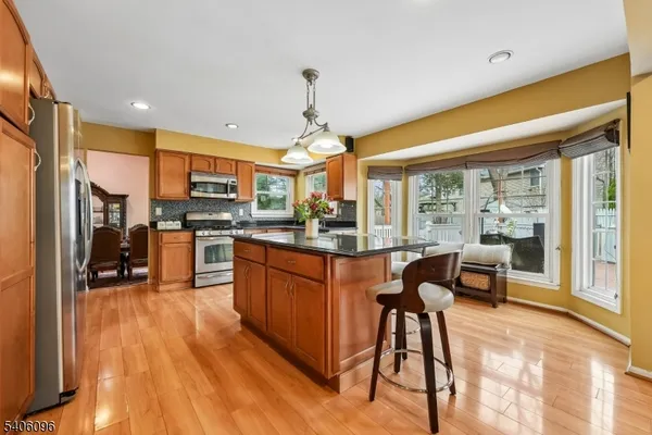 $900,000 | 9 Chipwood Lane, North Brunswick, NJ 08902