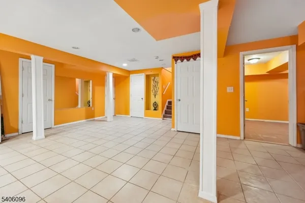 $900,000 | 9 Chipwood Lane, North Brunswick, NJ 08902