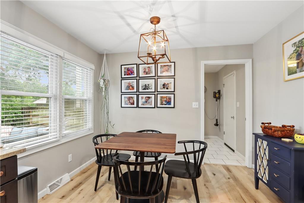 5313 Nieman Road Shawnee, KS 66203 - Photo 6 of 26