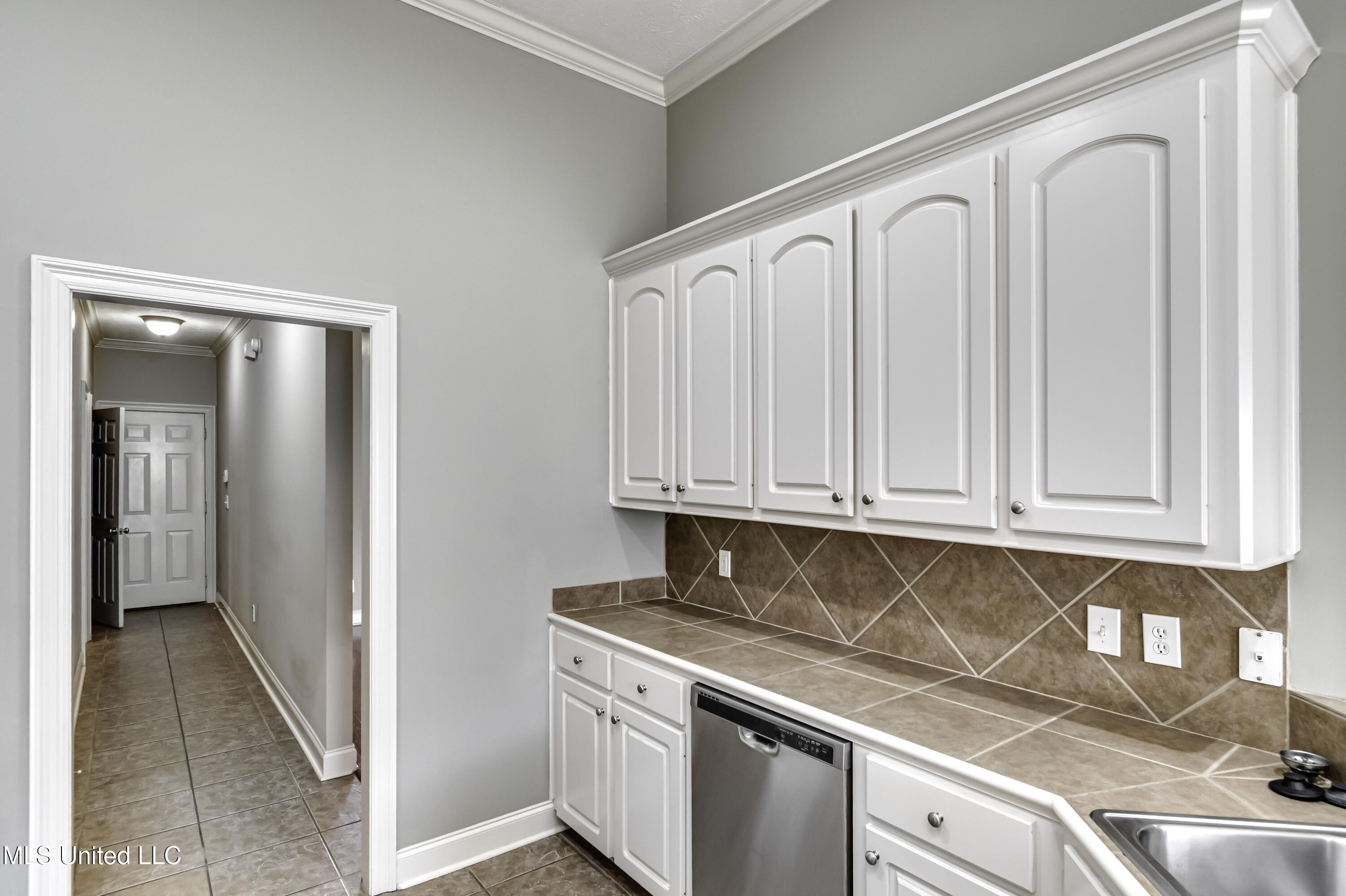 103 Fairchild Cove Canton, MS 39046 - Photo 22 of 62 103 Fairchild Cv--33