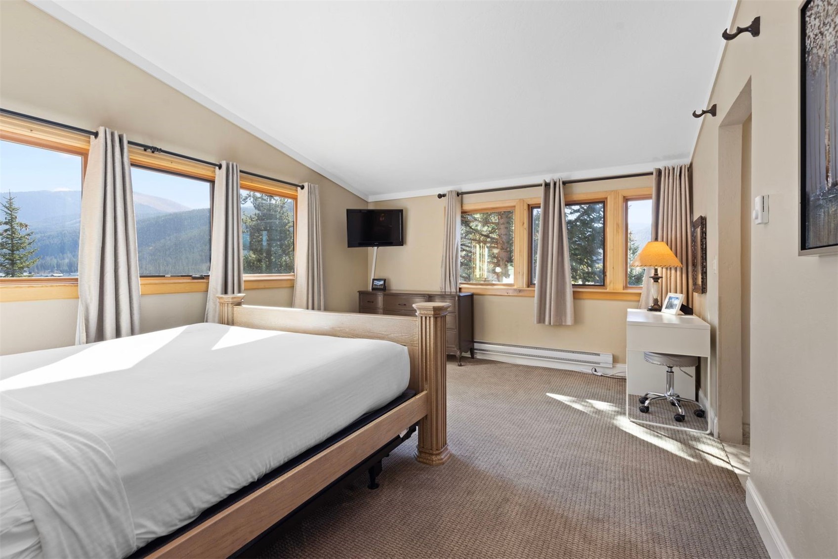 410 Tennis Club Road, Unit 1319 Keystone, CO 80435 - Photo 18 of 29 Gallery Image 18