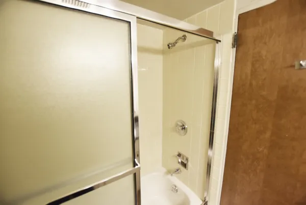 $2,200 | 555 East William Street, Unit 20L, Ann Arbor, MI 48104