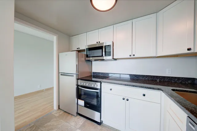 $2,200 | 555 East William Street, Unit 20L, Ann Arbor, MI 48104