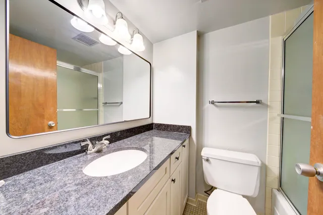 $2,200 | 555 East William Street, Unit 20L, Ann Arbor, MI 48104