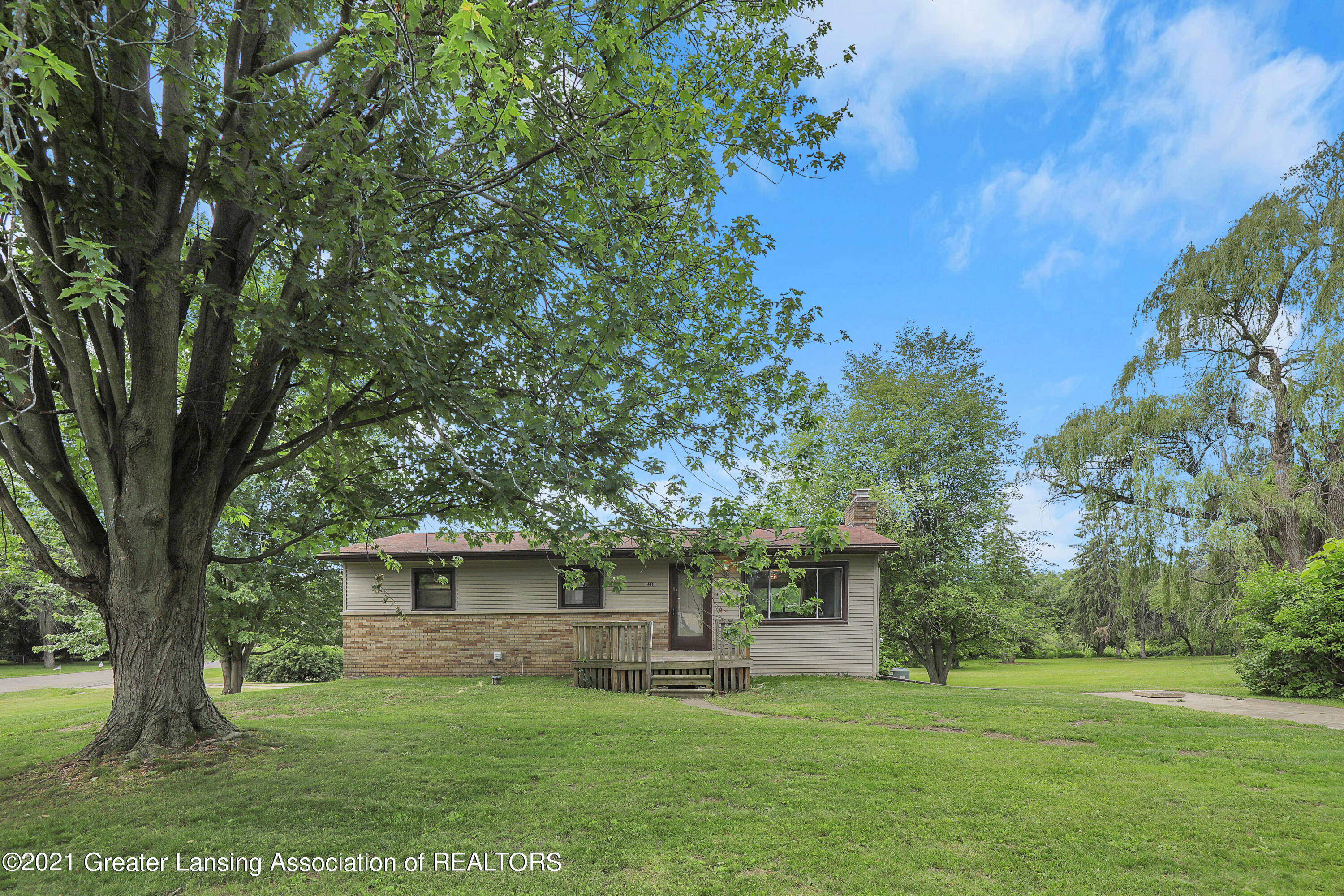 1401 West Webb Road Dewitt, MI 48820 - Photo 38 of 49 Front View