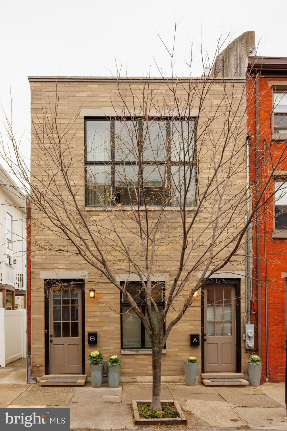 1215 North Hancock Street Philadelphia, PA 19122 - Photo 3 of 39 Facade