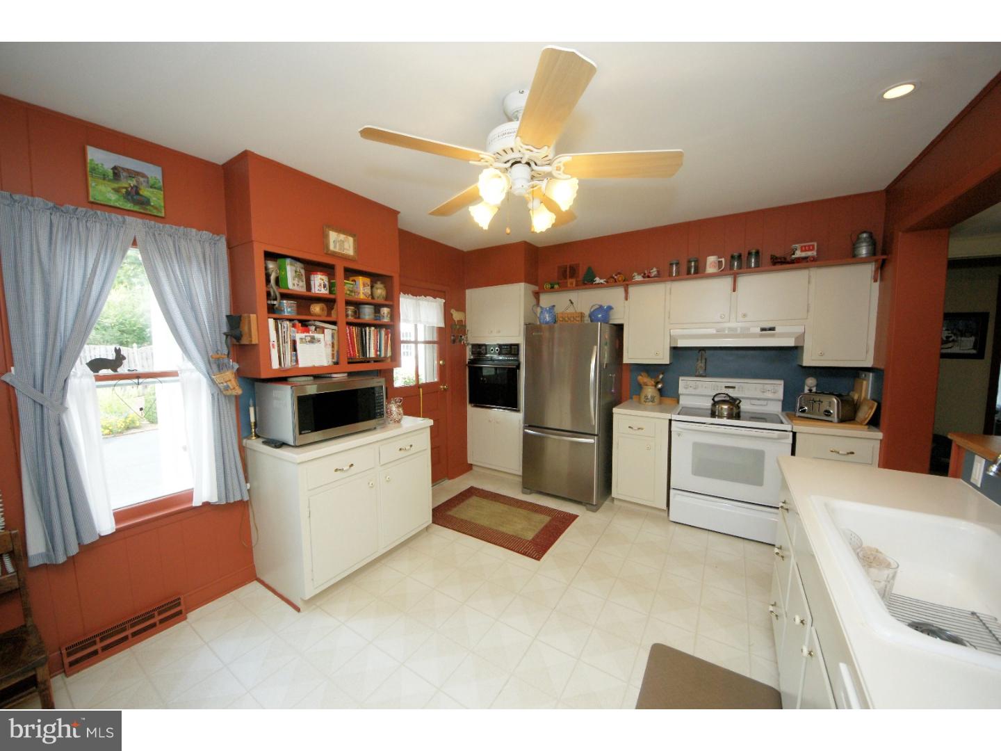 443 Ellisdale Road Chesterfield, NJ 08515 - Photo 12 of 25 Kitchen
