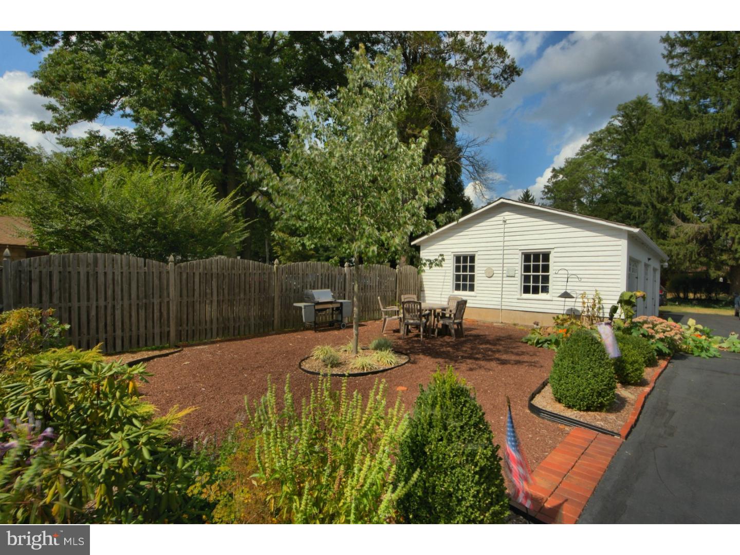 443 Ellisdale Road Chesterfield, NJ 08515 - Photo 24 of 25 Side Yard