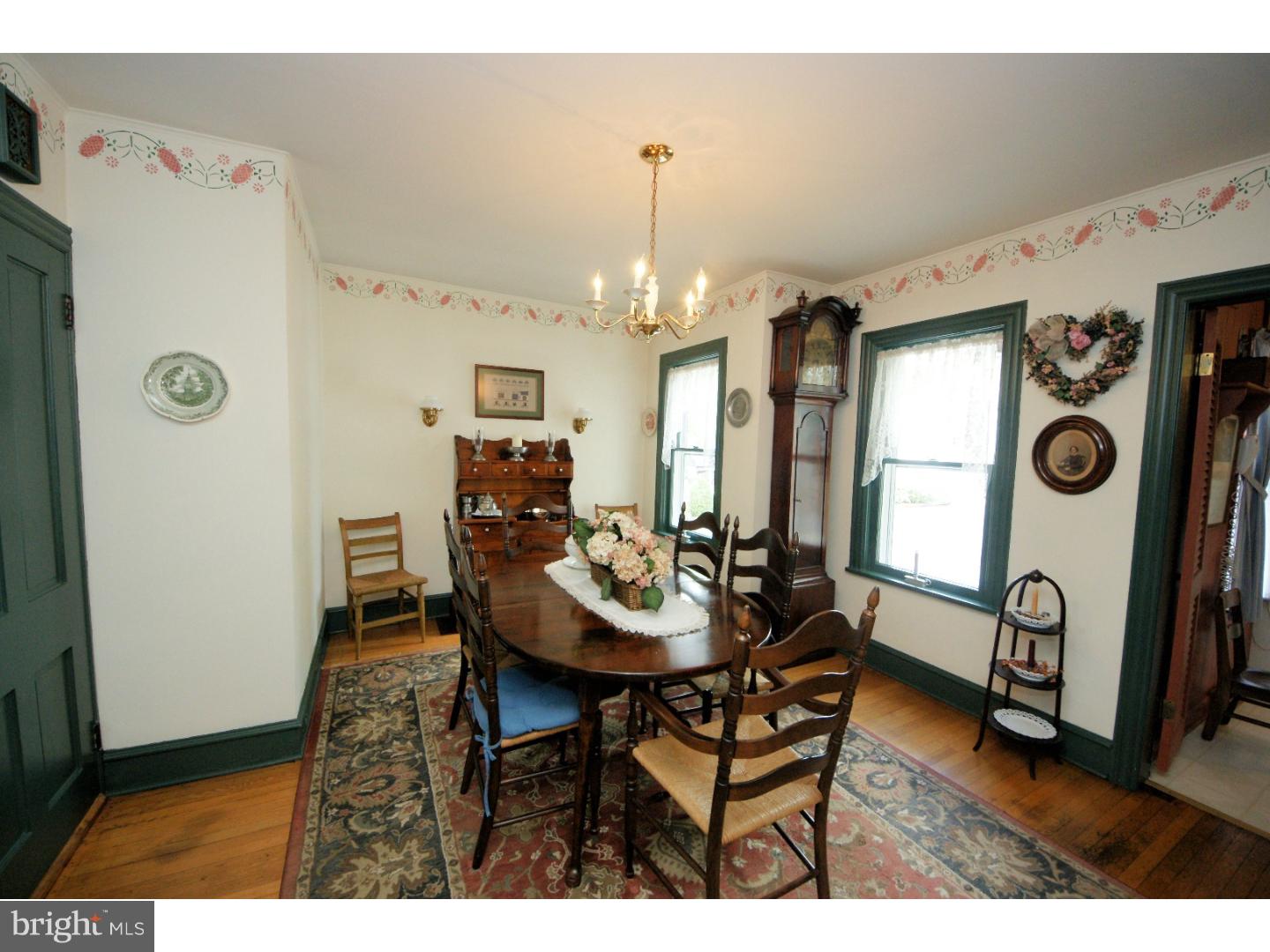 443 Ellisdale Road Chesterfield, NJ 08515 - Photo 9 of 25 Dining Room