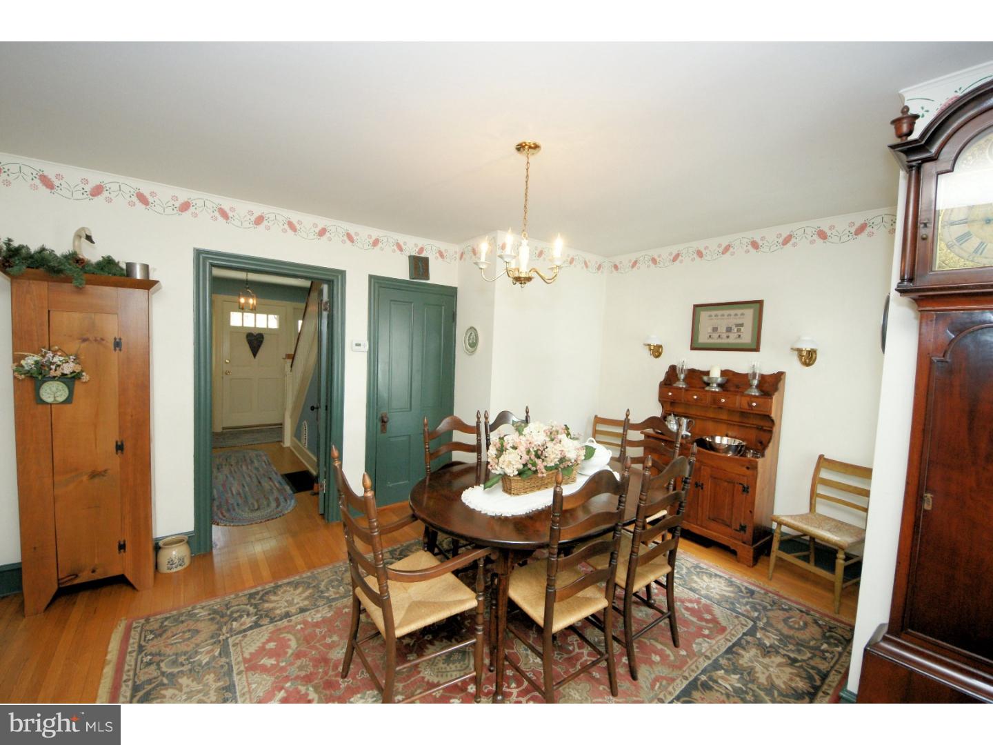 443 Ellisdale Road Chesterfield, NJ 08515 - Photo 10 of 25 Dining Room