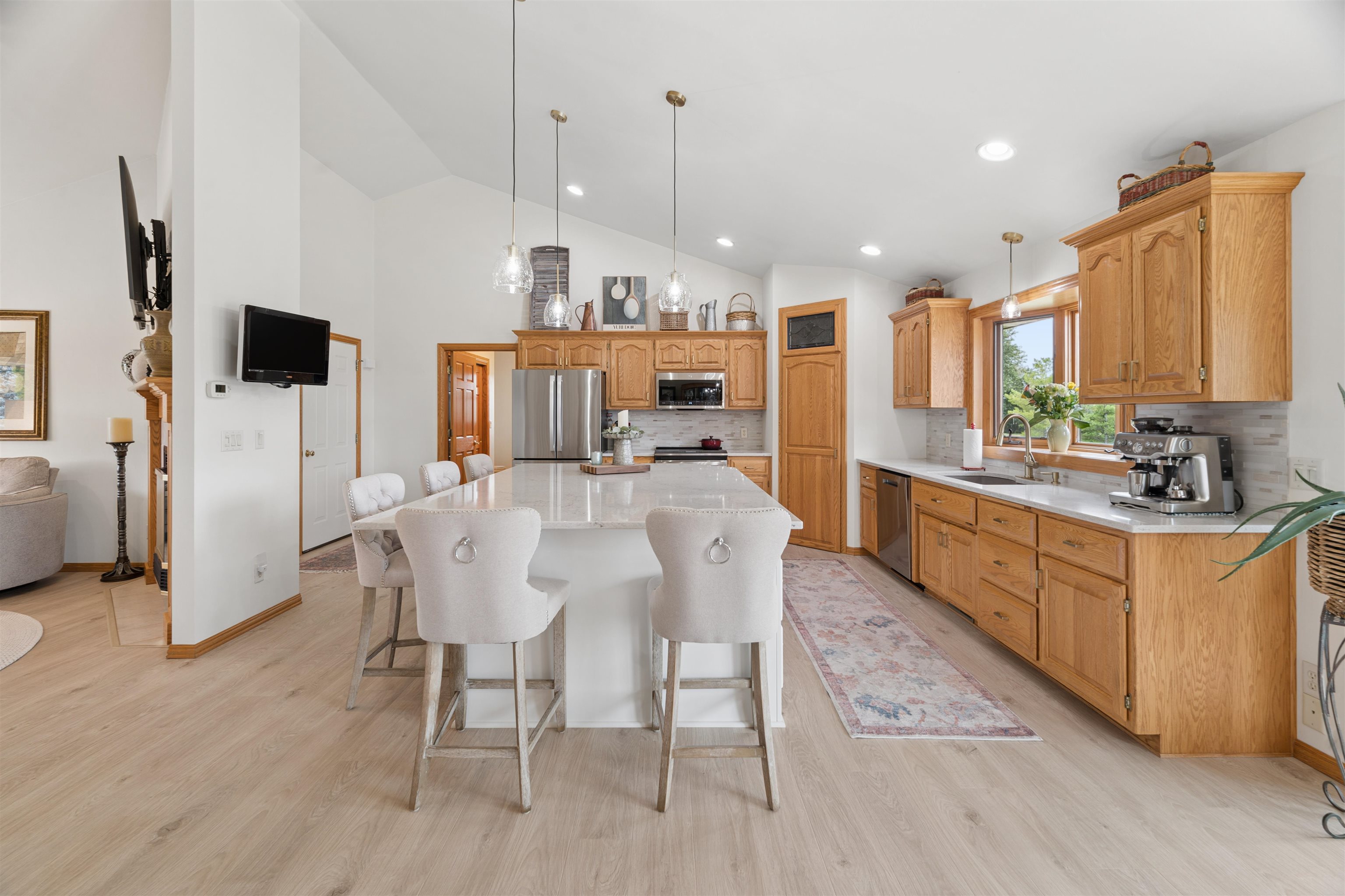 2855 Freedom Road De Pere, WI 54115 - Photo 7 of 53 Gallery Image 7