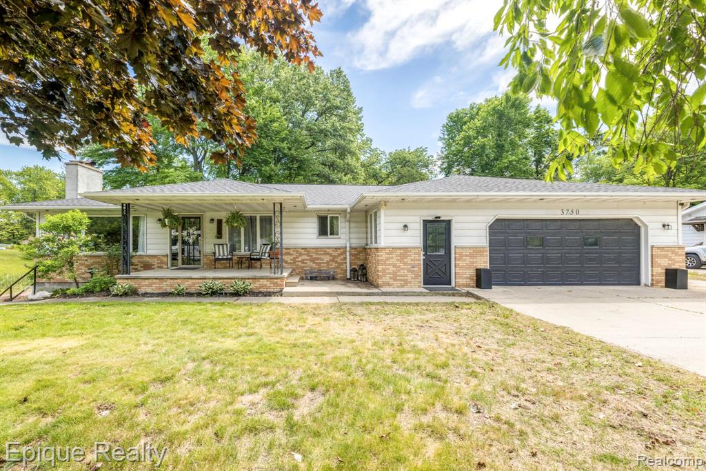 3750 Parker Road Fort Gratiot, MI 48059 - Photo 2 of 41