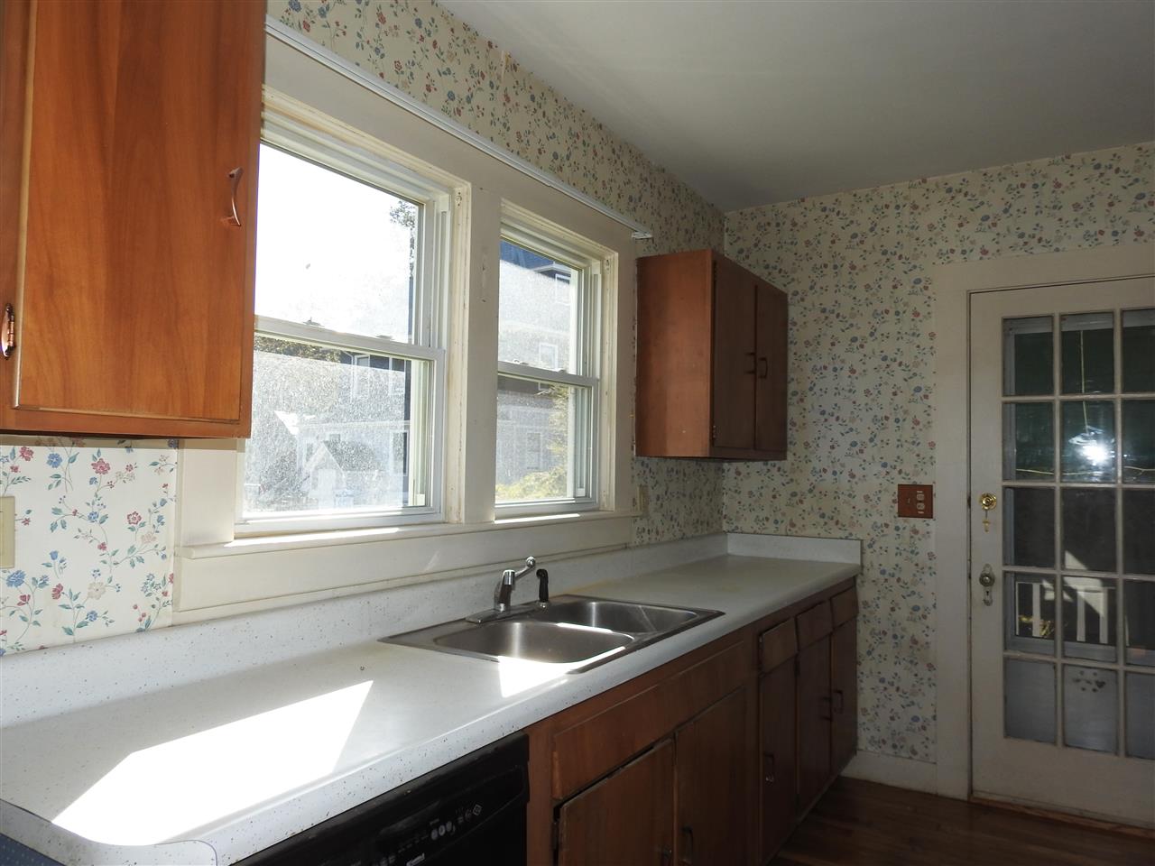 8 Mansfield Place Rutland, VT 05701 - Photo 6 of 17