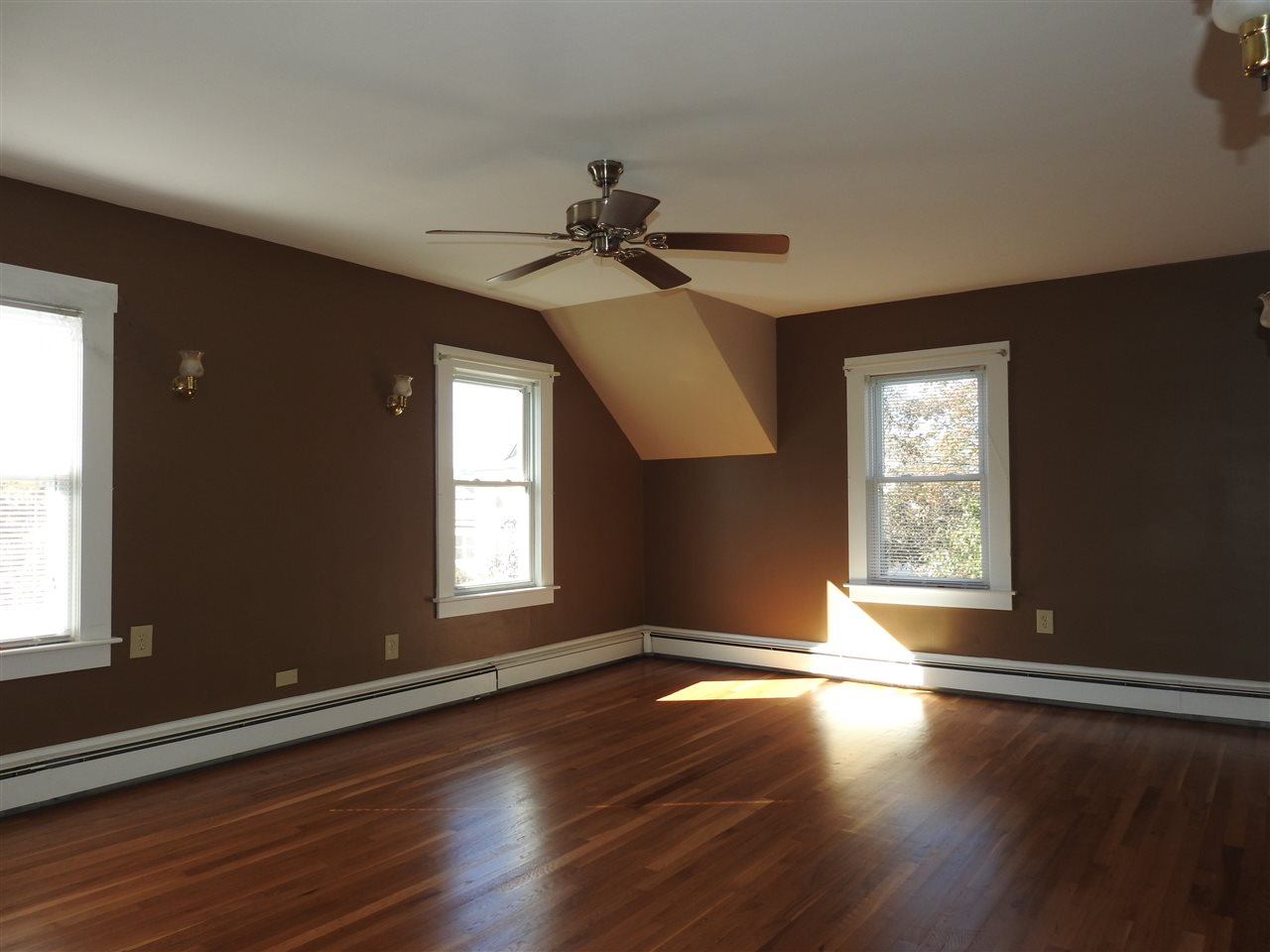 8 Mansfield Place Rutland, VT 05701 - Photo 8 of 17