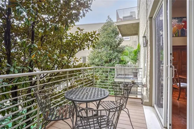 $4,500 | 840 Tchoupitoulas Street, Unit 211, New Orleans, LA 70130