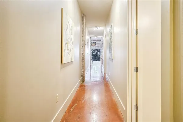 $4,500 | 840 Tchoupitoulas Street, Unit 211, New Orleans, LA 70130