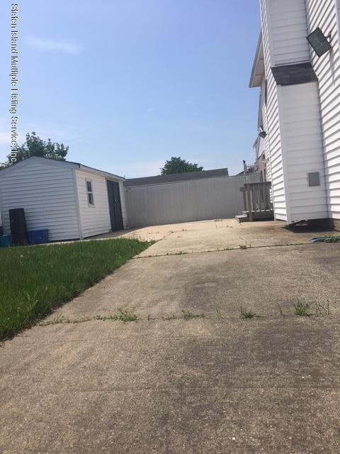 50 Beacon Place Staten Island, NY 10306 - Photo 6 of 28 a view of open space with a road