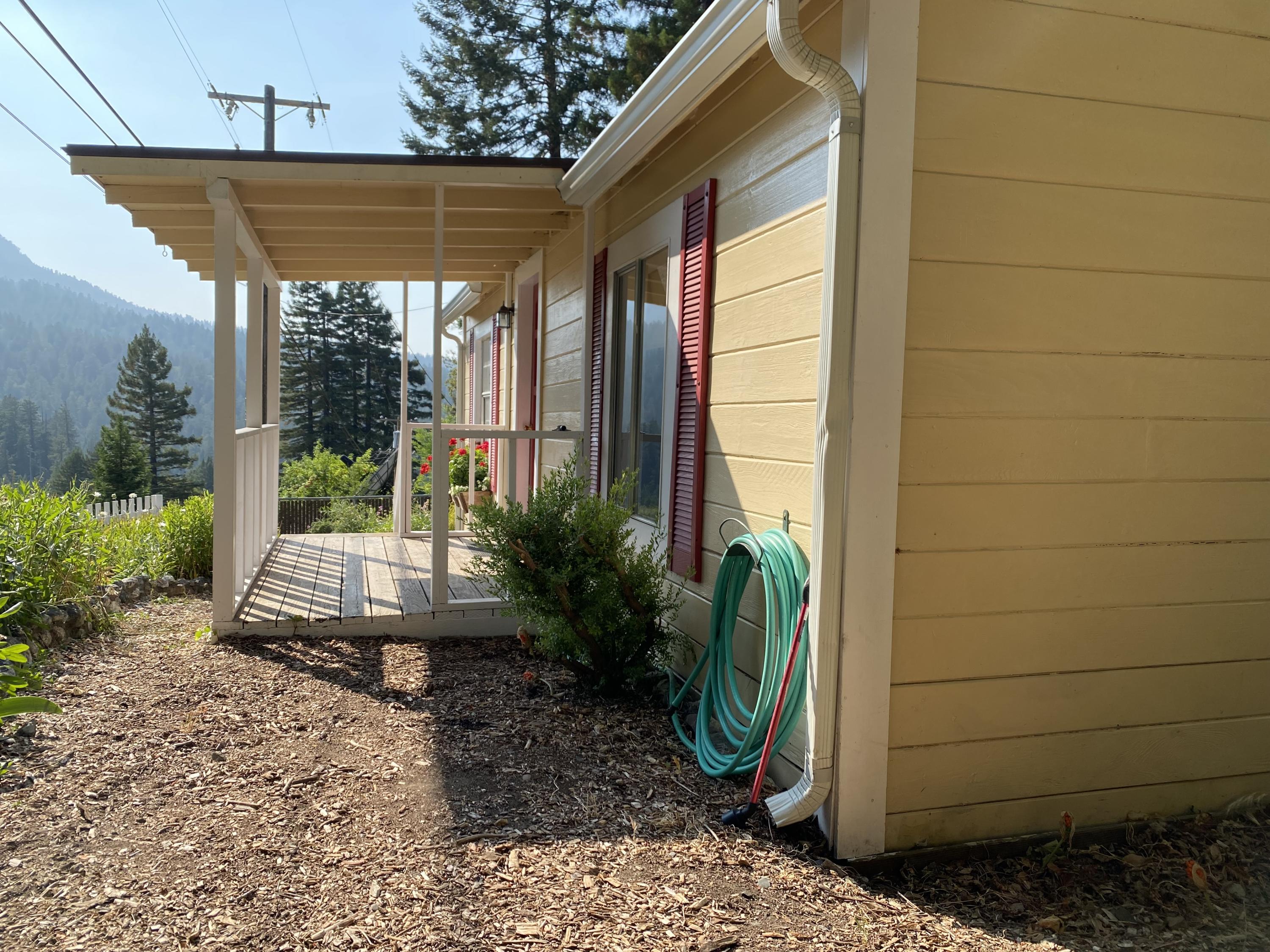 125 Madrone Road Weott, CA 95571 - Photo 5 of 68 IMG-2067