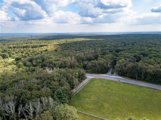 $925,000 | 399 Bungy Road, Scituate, RI 02857