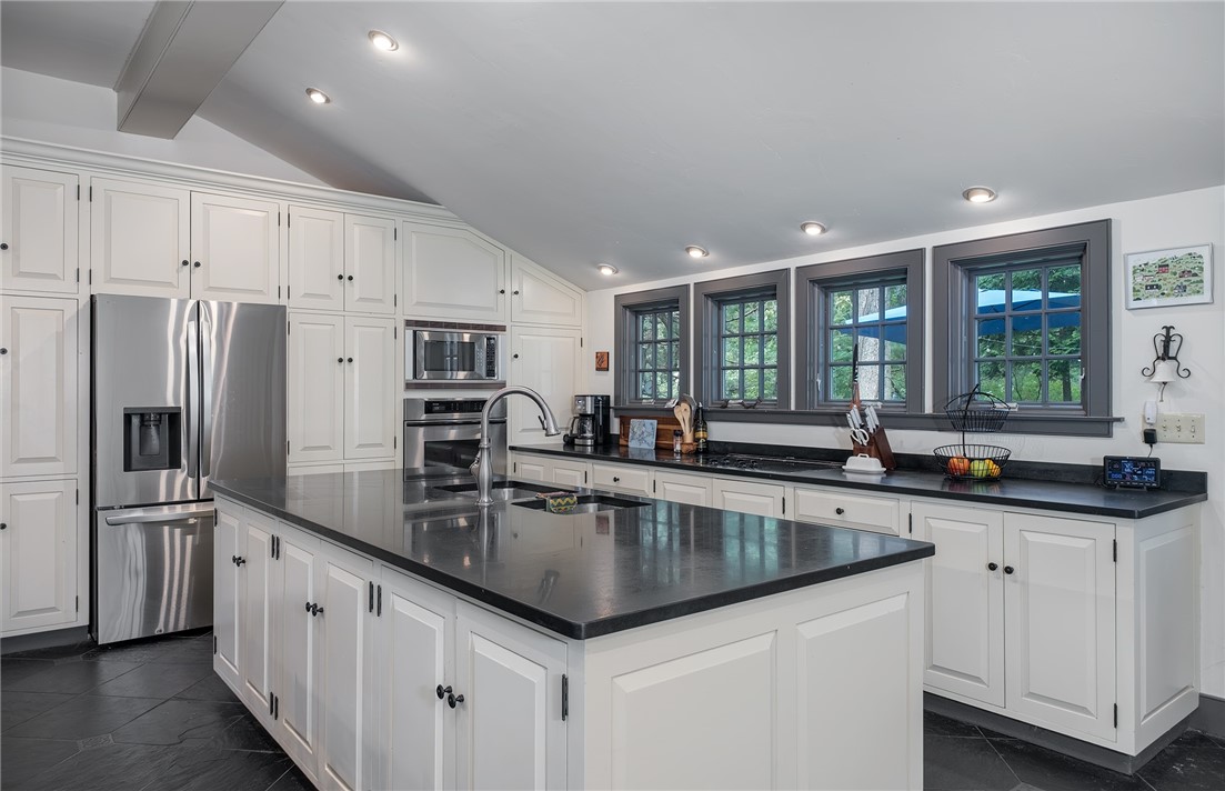 399 Bungy Road Scituate, RI 02857 - Photo 32 of 48