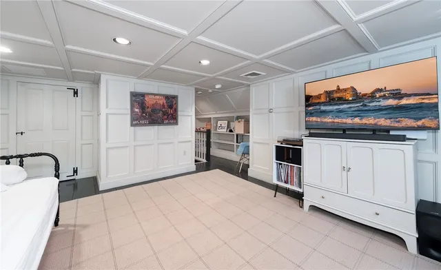 $925,000 | 399 Bungy Road, Scituate, RI 02857