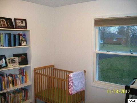 13 Ridgemont Drive Adrian, MI 49221 - Photo 9 of 15 20104760-8.JPG