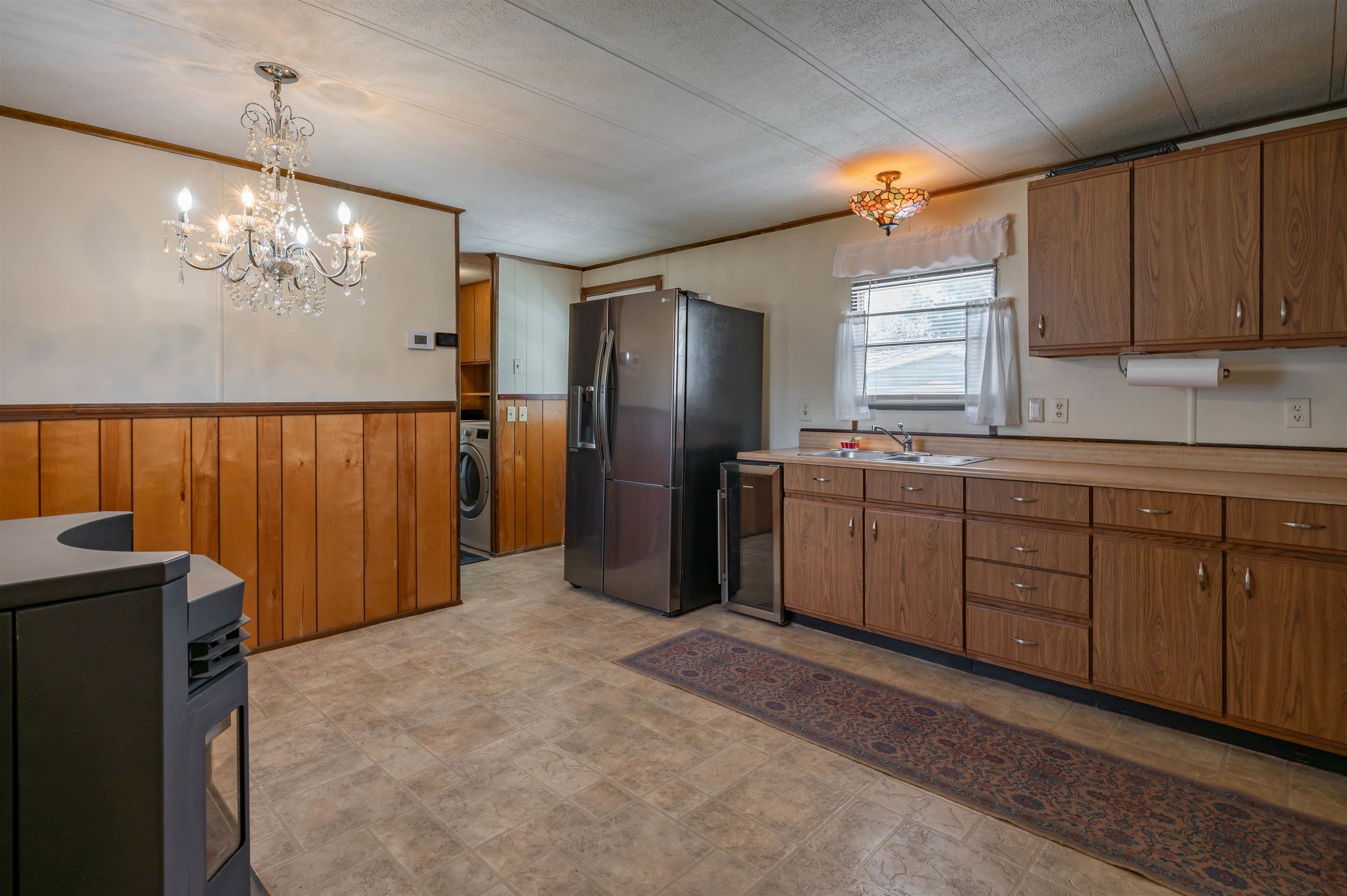 6 Embassy Avenue Hooksett, NH 03106 - Photo 8 of 40