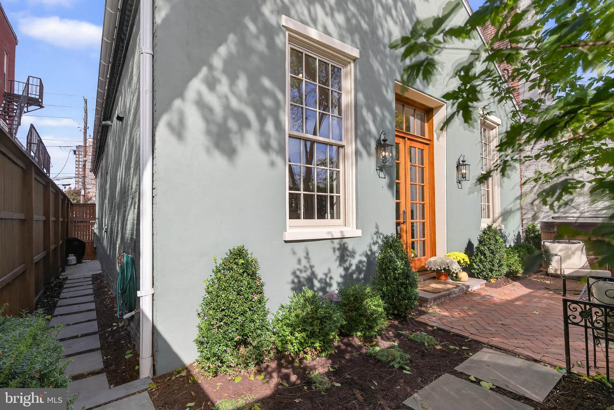 14 East Farnum Street Lancaster, PA 17602 - Photo 41 of 50 a front view of a house with a yard