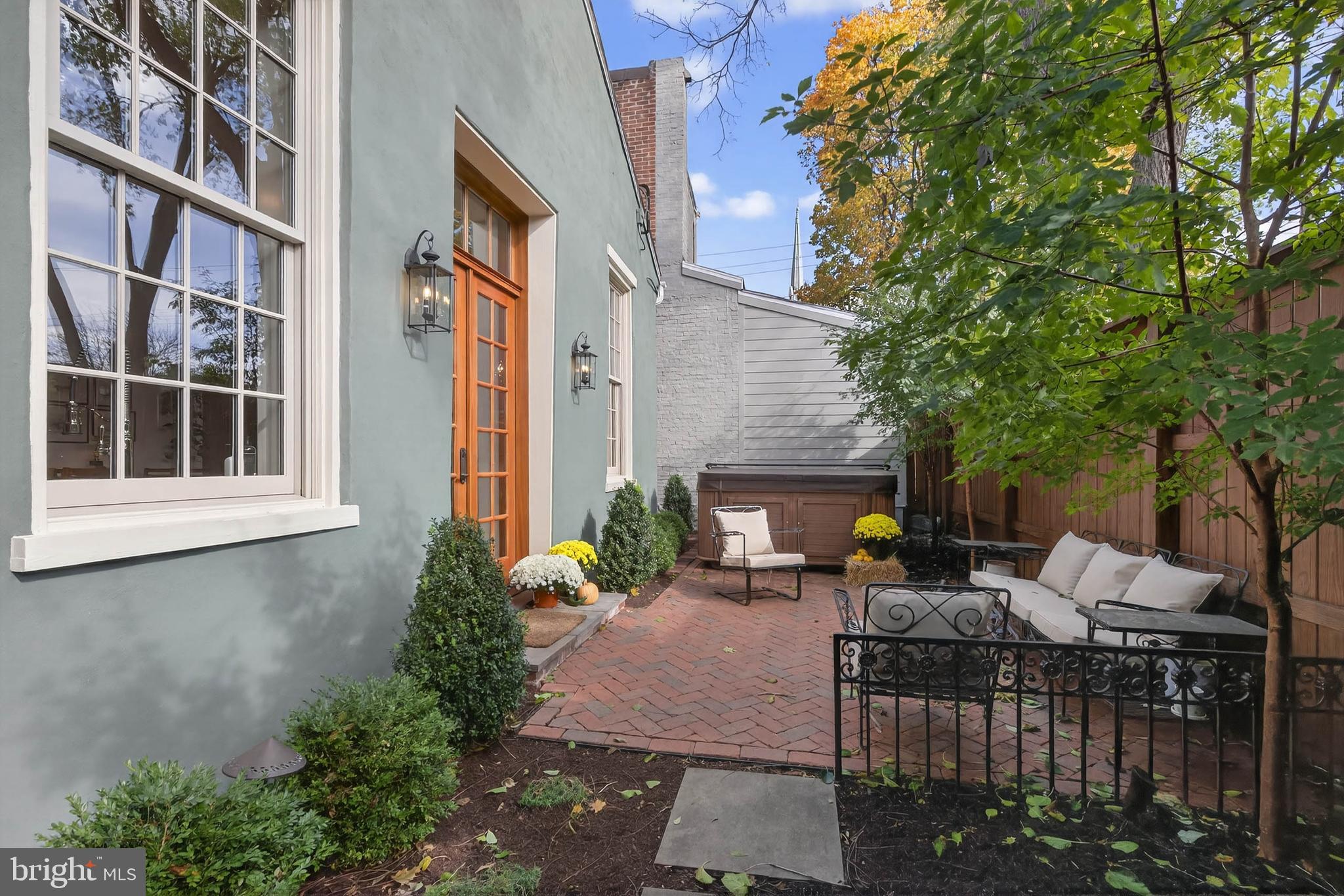 14 East Farnum Street Lancaster, PA 17602 - Photo 42 of 50 a view of backyard with patio