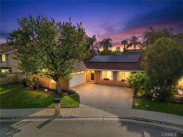 $925,000 | 25737 Tamarisk Place, Valencia, CA 91355