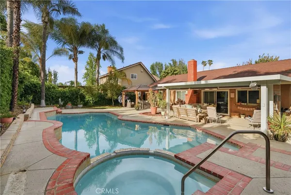 $925,000 | 25737 Tamarisk Place, Valencia, CA 91355