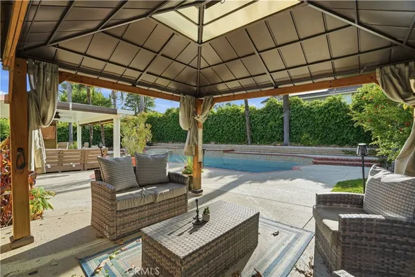 $925,000 | 25737 Tamarisk Place, Valencia, CA 91355