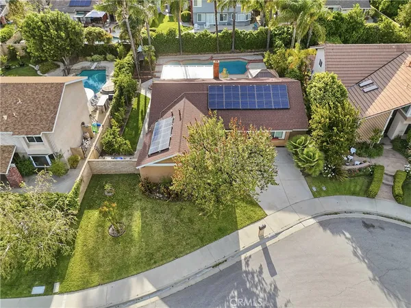 $925,000 | 25737 Tamarisk Place, Valencia, CA 91355