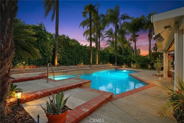 $925,000 | 25737 Tamarisk Place, Valencia, CA 91355