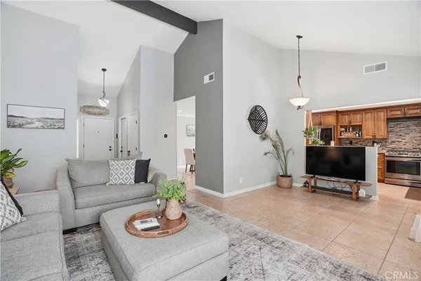 $925,000 | 25737 Tamarisk Place, Valencia, CA 91355