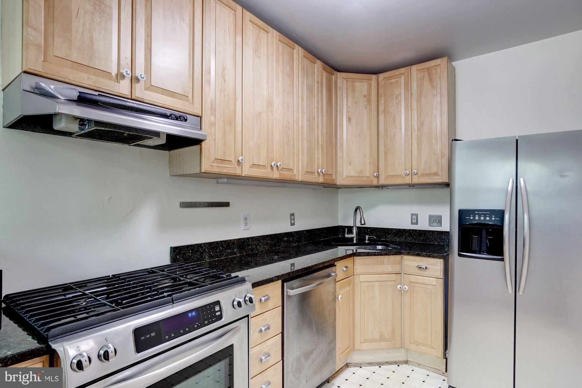 2228 Decatur Place Northwest Washington, DC 20008 - Photo 4 of 23 UPGRADED KITCHEN
