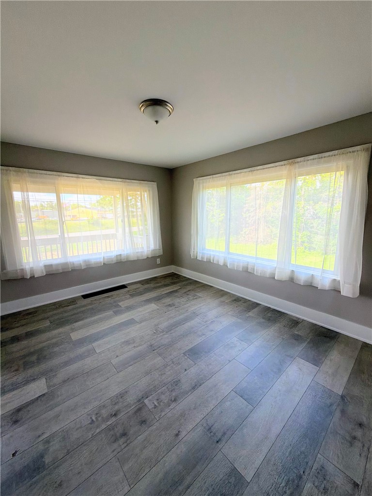 22 Cherry Road Gates, NY 14624 - Photo 13 of 31 Living room