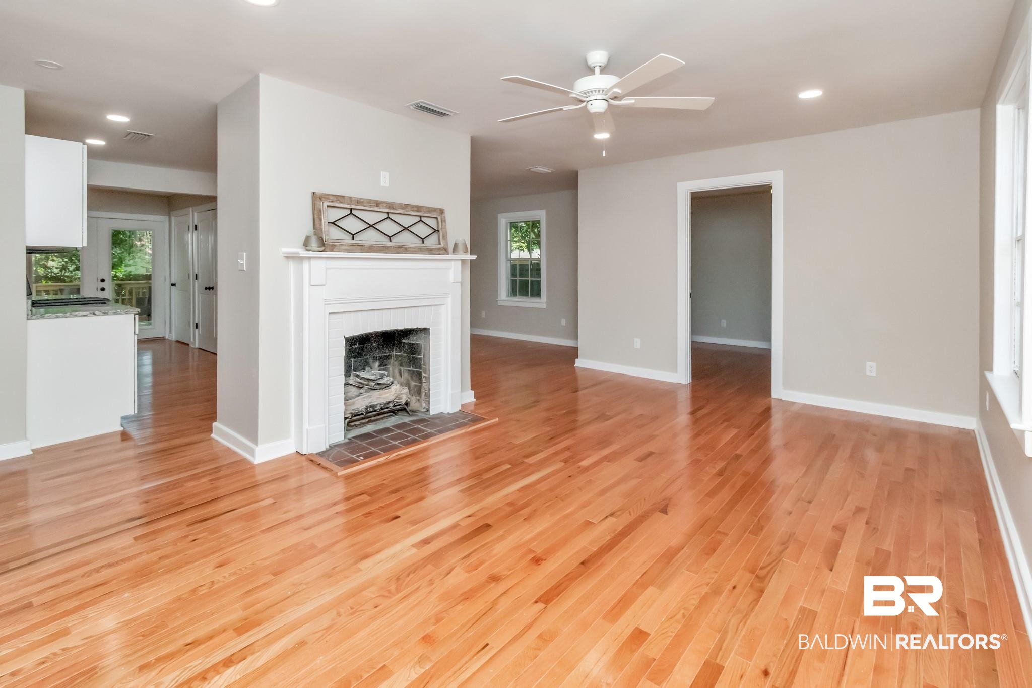 26 South Hathaway Road Mobile, AL 36608 - Photo 4 of 27