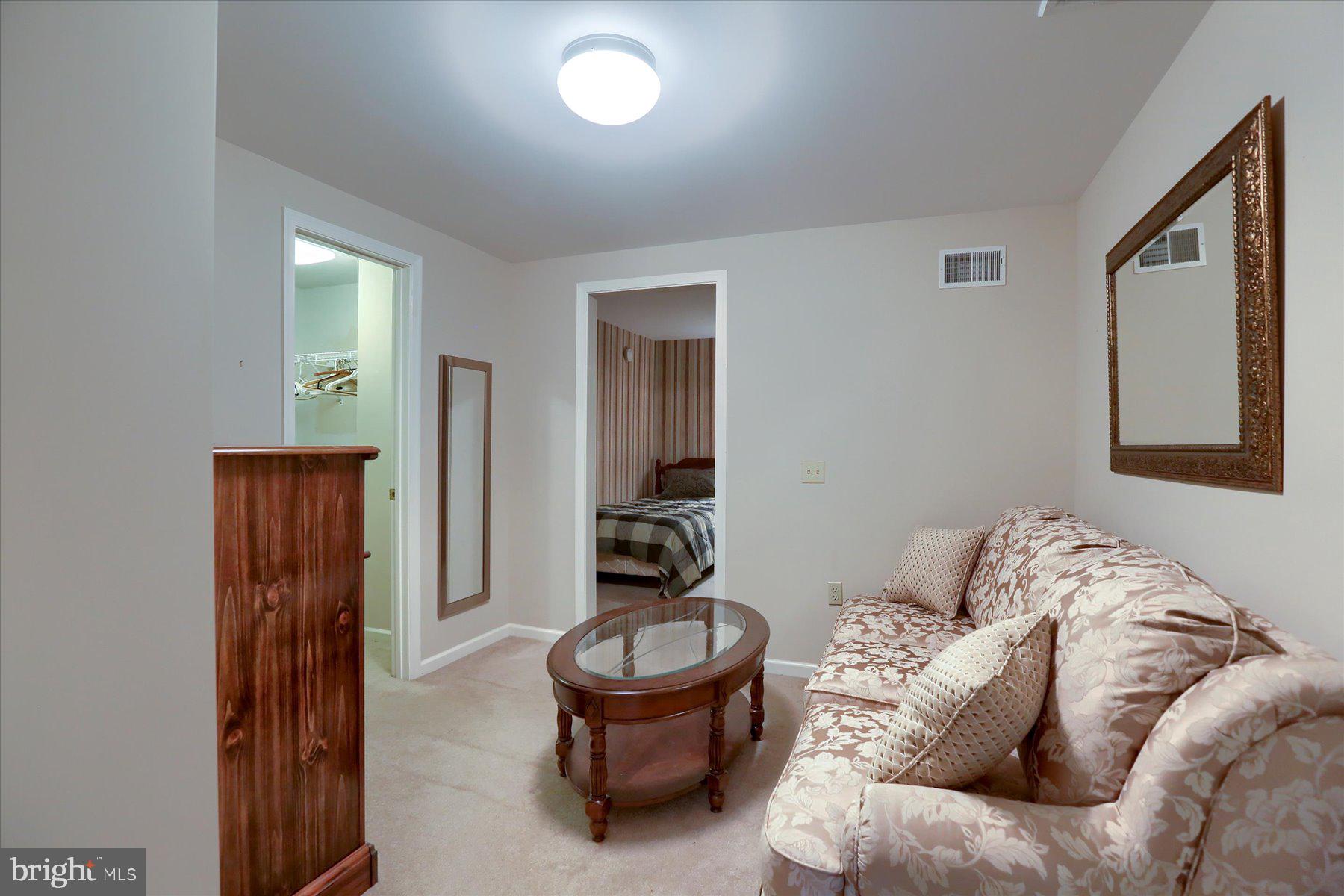 1533 Robert Road Lancaster, PA 17601 - Photo 18 of 38 Living area off 2nd bedroom