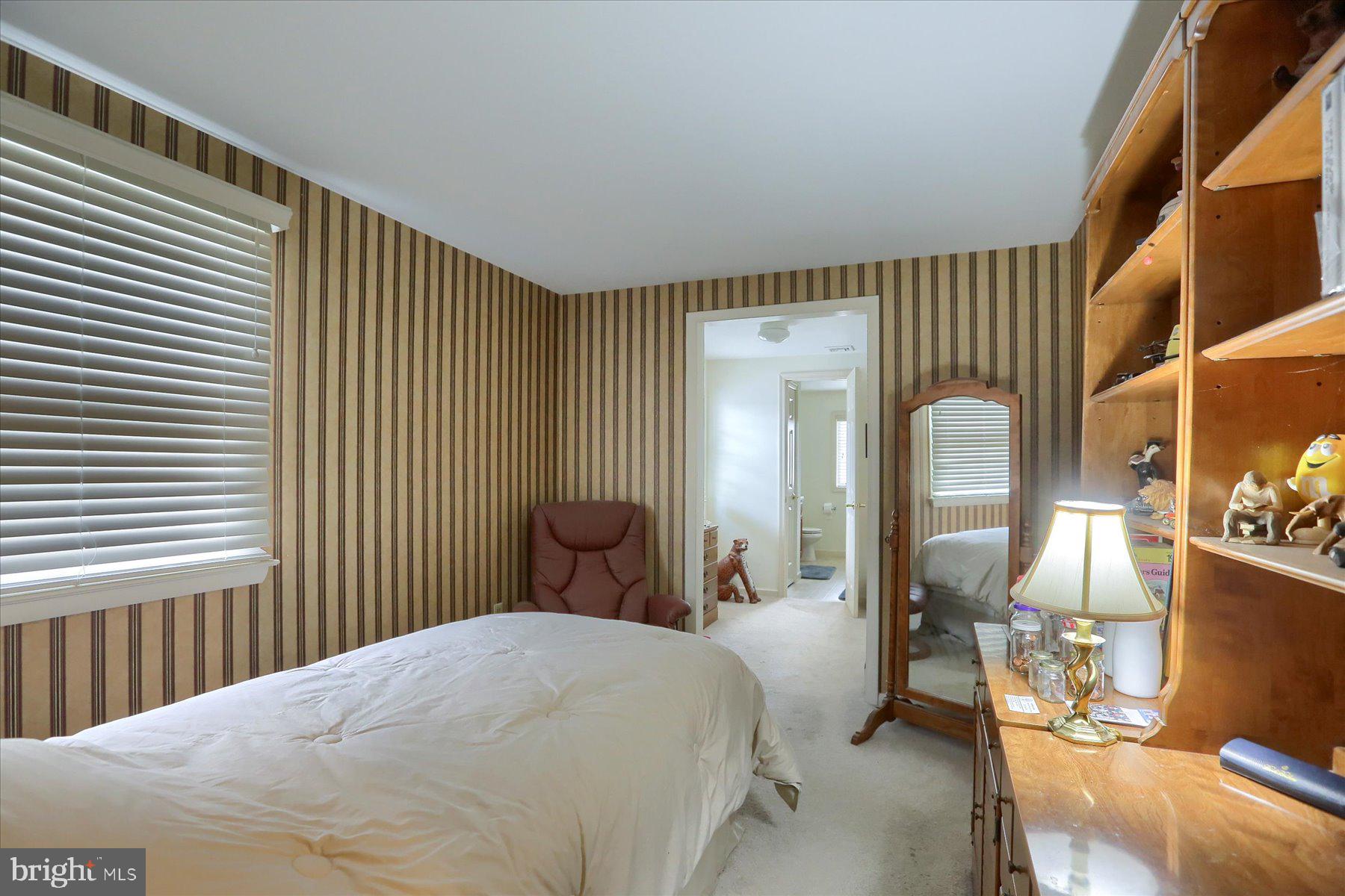 1533 Robert Road Lancaster, PA 17601 - Photo 21 of 38 3rd bedroom with living area and bathroom