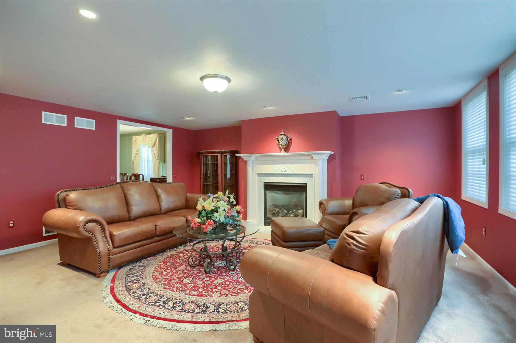 1533 Robert Road Lancaster, PA 17601 - Photo 6 of 38 Family Room with fireplace